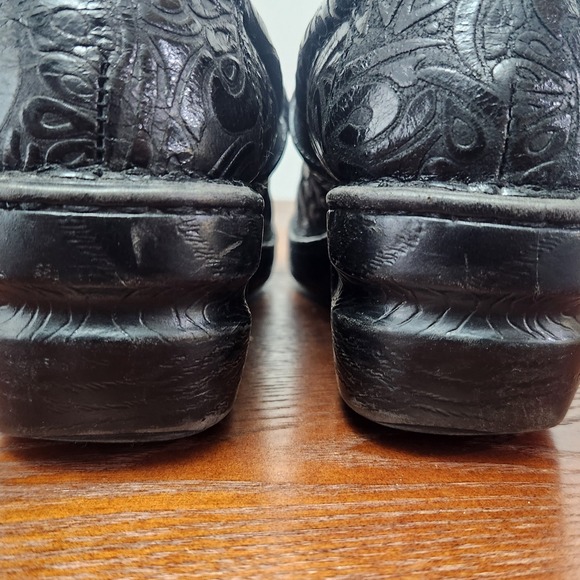 B.O.C. Peggy Clog Black Tooled Leather print Womens size 9 Western Workwear - Picture 8 of 10